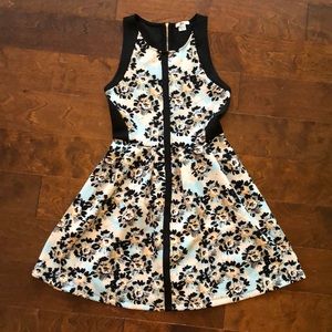 Bar III floral dress with pockets